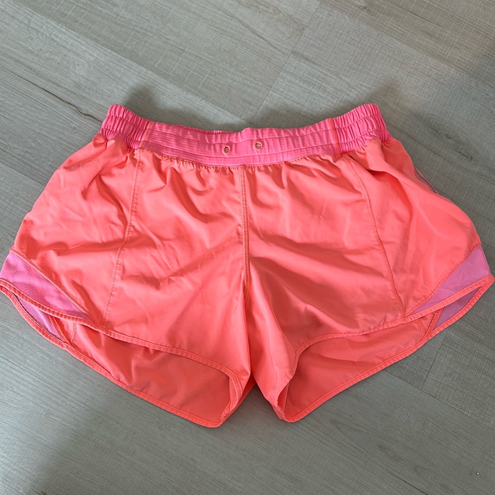 Lulu Hotty Hot (short) shorts - size 10!